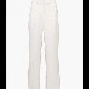 Aritzia Effortless Pants (Short) Size 0